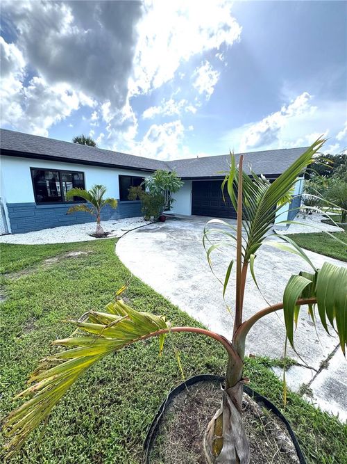 10708 Donbrese Ave, TAMPA, FL, 33615-3503 | Card Image