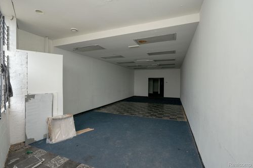 14049 Gratiot Ave, Detroit, MI, 48205-2867 | Card Image