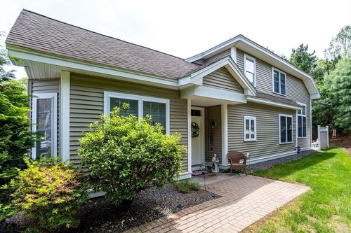 502-502 Linwood Ct, Clinton, MA, 01510-3934 | Card Image