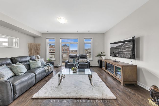 123 Luzon Ave, Home with 3 bedrooms, 3 bathrooms and 2 parking in Markham ON | Image 15