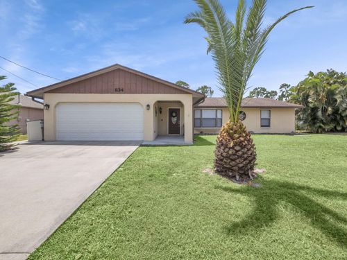 834 Se Walters Ter, Port St Lucie, FL, 34983-3901 | Card Image