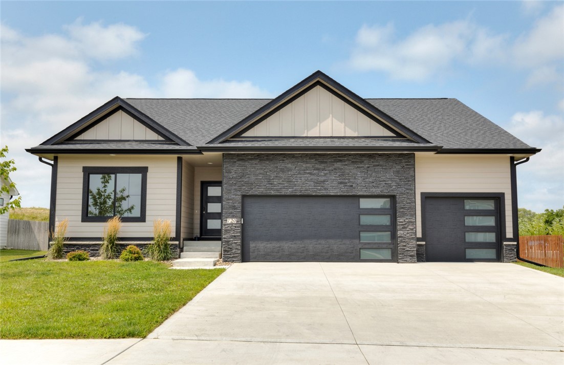 Badger Ln, Waukee, IA 50263