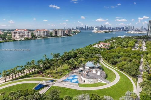 apt-801-300 S Pointe Dr, Miami Beach, FL, 33139-7391 | Card Image