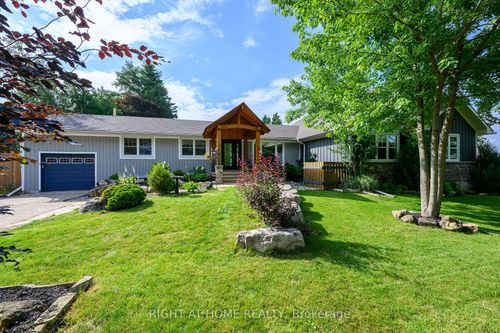 307 8th Concession Rd E, Hamilton, ON, L8N2Z7 | Card Image