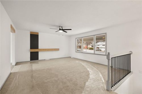 530 Hamilton St, Warrensburg, MO, 64093-2751 | Card Image