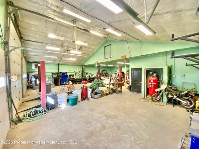 Shop with 3 Overhead Doors | Image 13