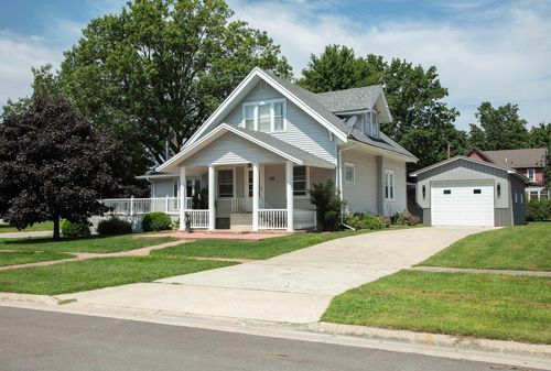 622 5th Street, Allison, IA, 50602 | Card Image