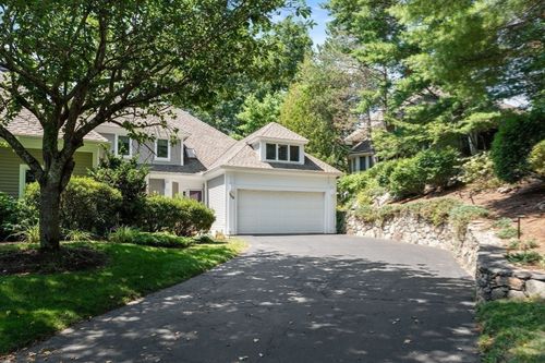 208 Country Club Way, Ipswich, MA, 01938-3029 | Card Image