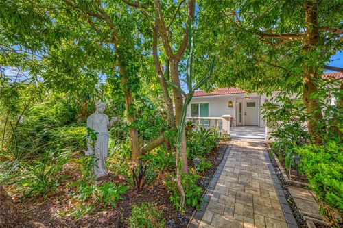 1764 Linwood Cir, CLEARWATER, FL, 33755-2317 | Card Image