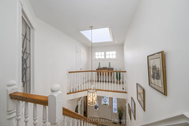 59 Heathdale Crt, House other with 4 bedrooms, 3 bathrooms and 3 parking in London ON | Image 6