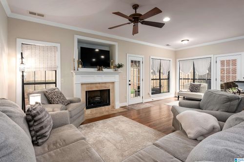 340 Amber Ln, HOOVER, AL, 35226-2101 | Card Image