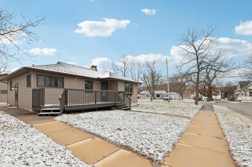 278 Central Ave, Montello, WI, 53949-9301 | Card Image