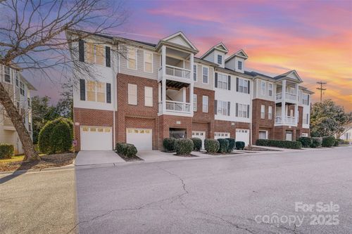 6730 Mallard Park Dr, Charlotte, NC, 28262-2218 | Card Image