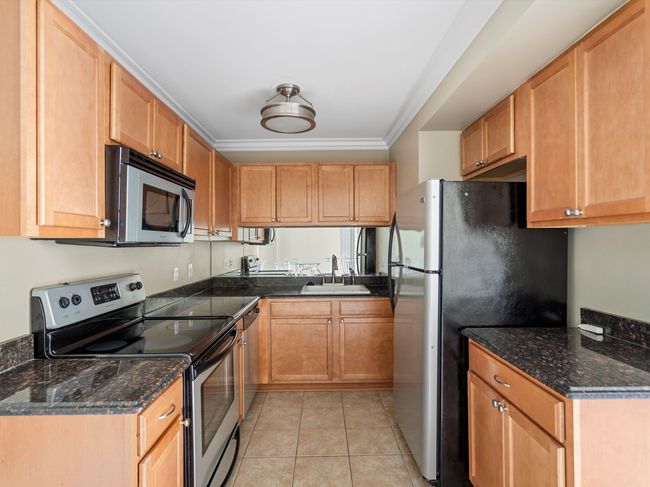 29 - 2311 Walton Blvd, Condo with 2 bedrooms, 2 bathrooms and null parking in Rochester Hills MI | Image 6