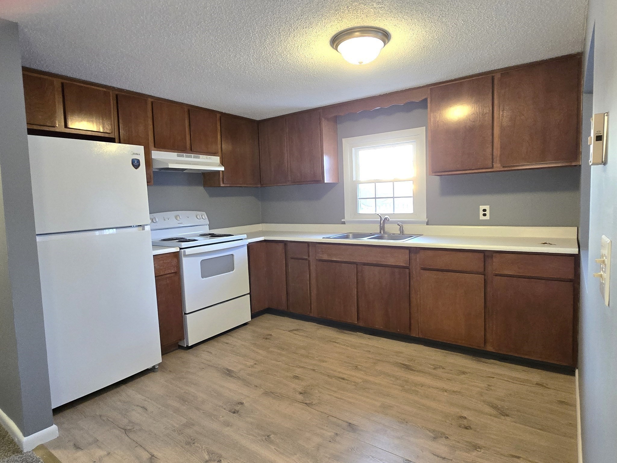Residential Lease in West Brookfield 4