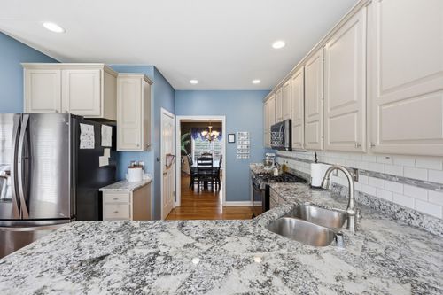4304 Calais Pl, Lexington, KY, 40515-6452 | Card Image
