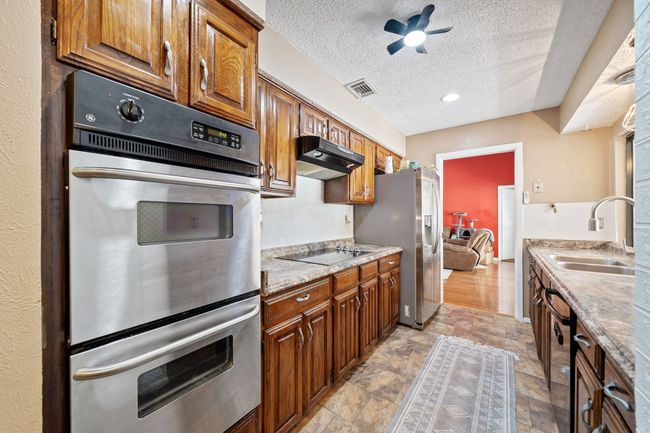 Double ovens!! | Image 12
