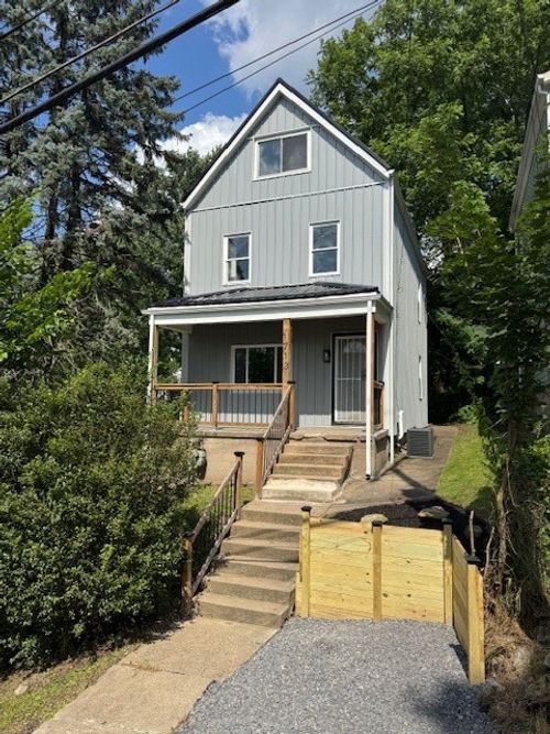 1713 Belasco Ave, Pittsburgh, PA, 15216-3222 | Card Image