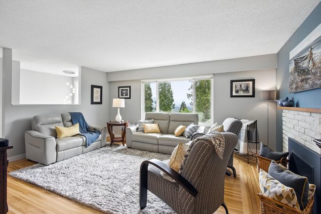 3032 Armada St, House other with 5 bedrooms, 3 bathrooms and 3 parking in Coquitlam BC | Image 6