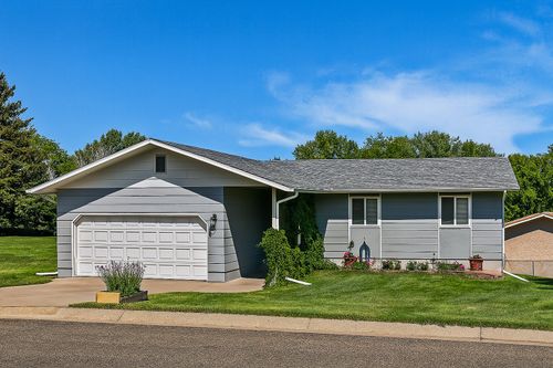 4 Sumac Ct, Colstrip, MT, 59323-9623 | Card Image