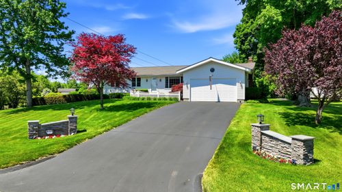 38 Northwest Dr, Somers, CT, 06071-1114 | Card Image