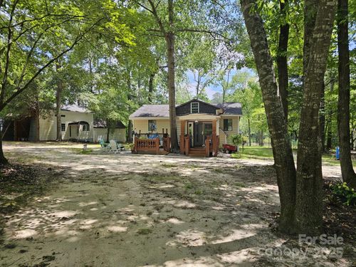 1607 Westshore Dr, Ridgeway, SC, 29130-7837 | Card Image