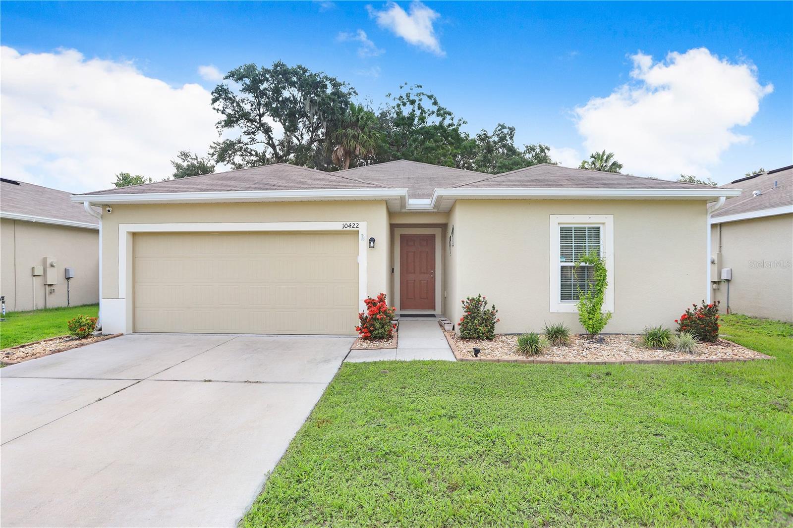 Candleberry Woods Ln, Gibsonton, FL 33534