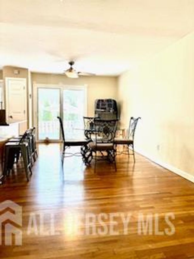 318 High St, Townhouse with 3 bedrooms, 2 bathrooms and null parking in Perth Amboy NJ | Image 24