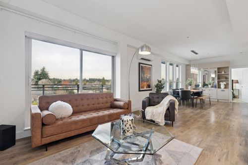 501-14022 N Bluff Rd, White Rock, BC, V4B0B7 | Card Image