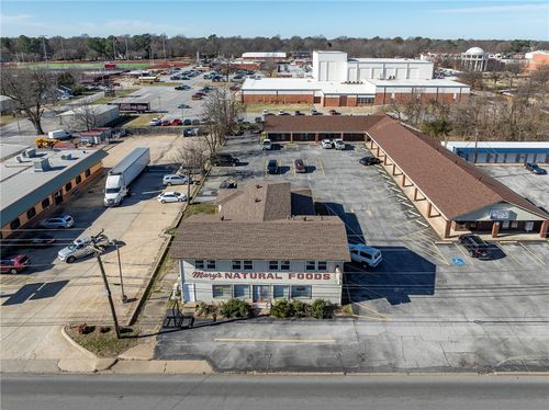 220 S Thompson St, Springdale, AR, 72764-4239 | Card Image