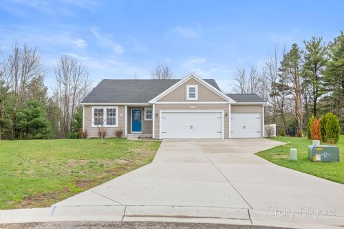 9219 Bigleaf Dr, West Olive, MI, 49460-9689 | Card Image