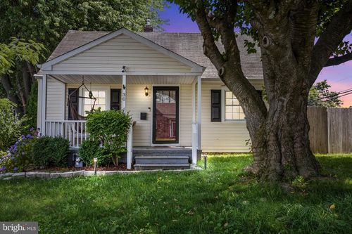 30 Neeld Ln, ASTON, PA, 19014-2009 | Card Image