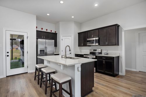 11589 Regal St, Denham Springs, LA, 70726-7067 | Card Image