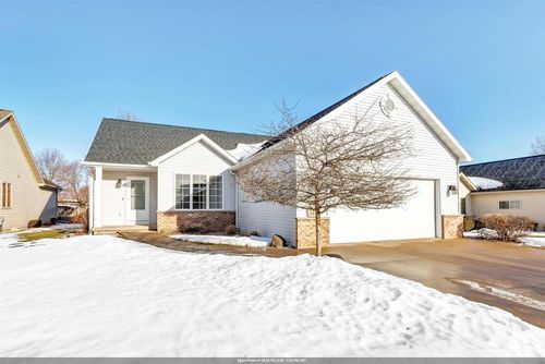 5012 W Boxwood Lane, GRAND CHUTE, WI, 54913 | Card Image
