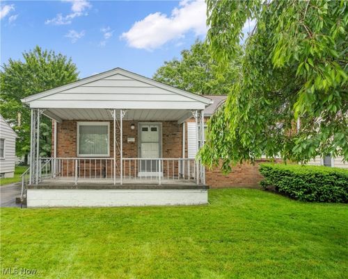 3949 Risher Rd, Youngstown, OH, 44511-3541 | Card Image
