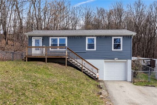 2109 2nd St, Connellsville, PA, 15425-5312 | Card Image
