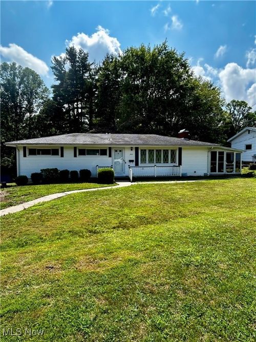 204 Coventry Rd, Marietta, OH, 45750-2627 | Card Image