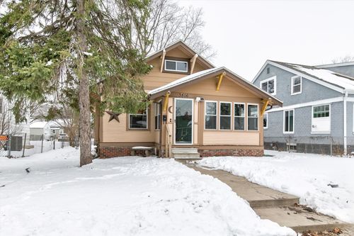 3816 3rd St, Des Moines, IA, 50313-3512 | Card Image