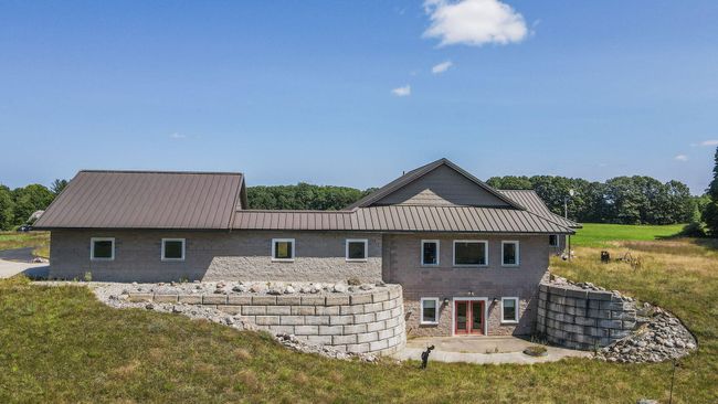 11425 Kerry Rd, House other with 1 bedrooms, 3 bathrooms and null parking in Brethren MI | Image 8