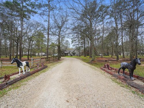 28710 Misty Oaks Dr, Huffman, TX, 77336-4652 | Card Image