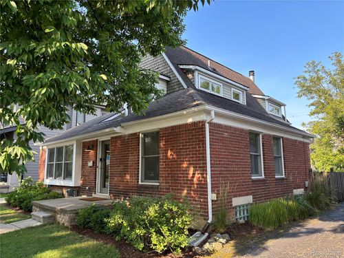1776 Henrietta St, Birmingham, MI, 48009-1911 | Card Image
