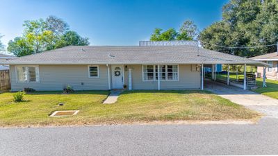 120 Bayou Vista Drive, House other with 4 bedrooms, 2 bathrooms and null parking in Thibodaux LA | Image 1