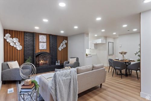 apt-13-1316 S 200 W, Bountiful, UT, 84010-7423 | Card Image