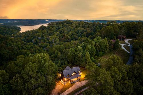 4415 Coconut Ridge Rd, Smithville, TN, 37166-2881 | Card Image