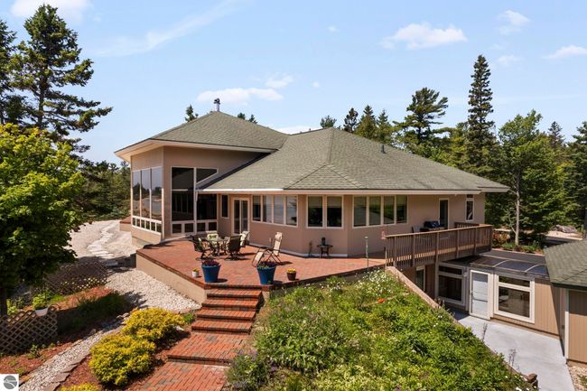 5343 Michibay Dr, House other with 5 bedrooms, 4 bathrooms and null parking in Manistique MI | Image 66