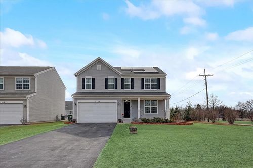 1329 Mcintosh Dr, Mundelein, IL, 60060-4577 | Card Image