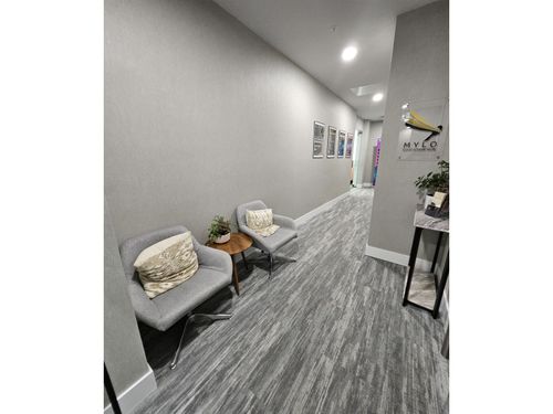 205-3211 152 St, Surrey, BC, V3Z1H8 | Card Image