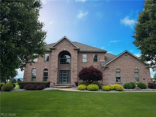 157 Homestead Drive, Columbiana, OH, 44408 | Card Image