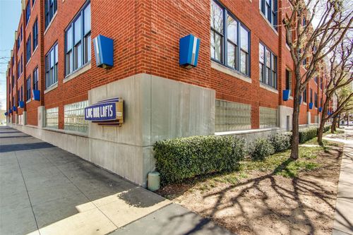 322-2502 Live Oak St, Dallas, TX, 75204-5609 | Card Image