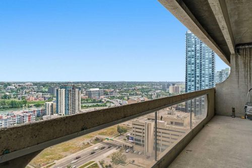 2704-221 6 Ave Se, Calgary, AB, T2G4Z9 | Card Image
